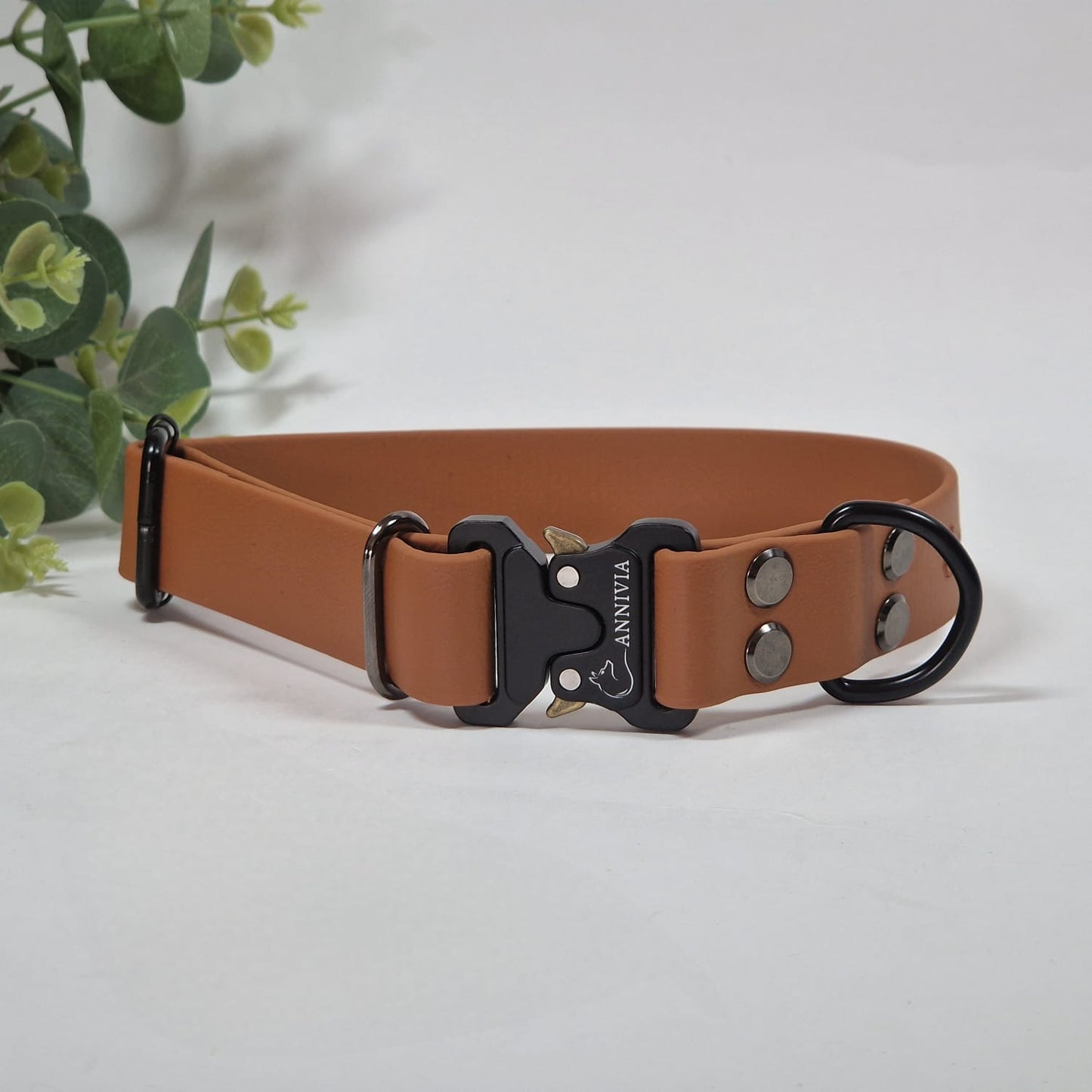 Biothane safe lock suņu kakla siksna brūnā krāsā