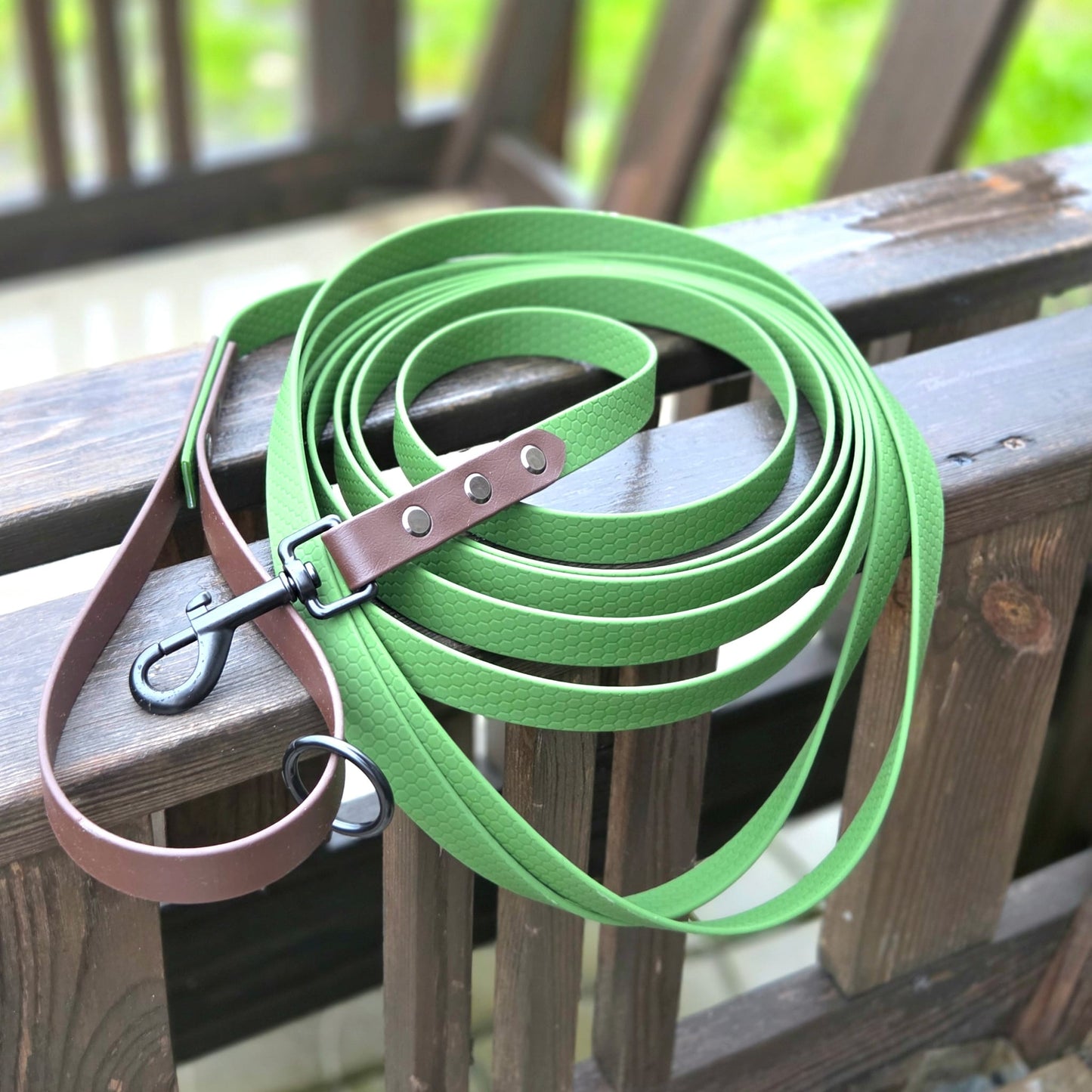 Hexa pavada ar BioThane tumši zaļa krāsā